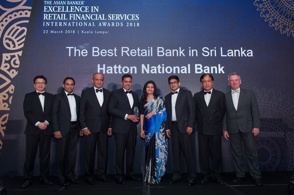 Sanjay Wijemanne, Deputy General Manager – Retail Banking, HNB with the Best Retail Bank in Sri Lanka Award. 